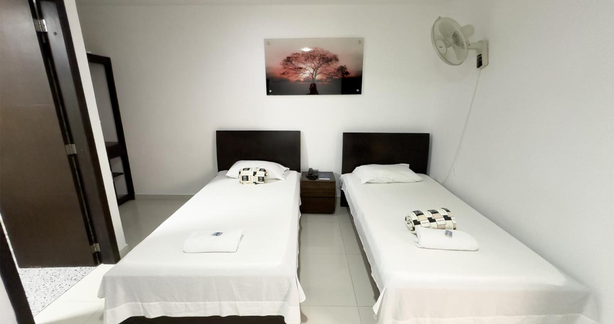 Hotel Big New York Carepa Екстериор снимка